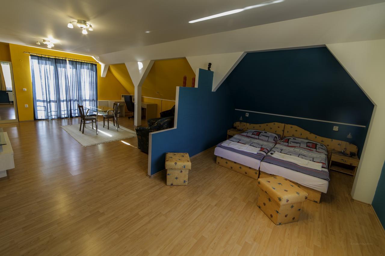 Hotel Villa Romaine Sahy Zewnętrze zdjęcie