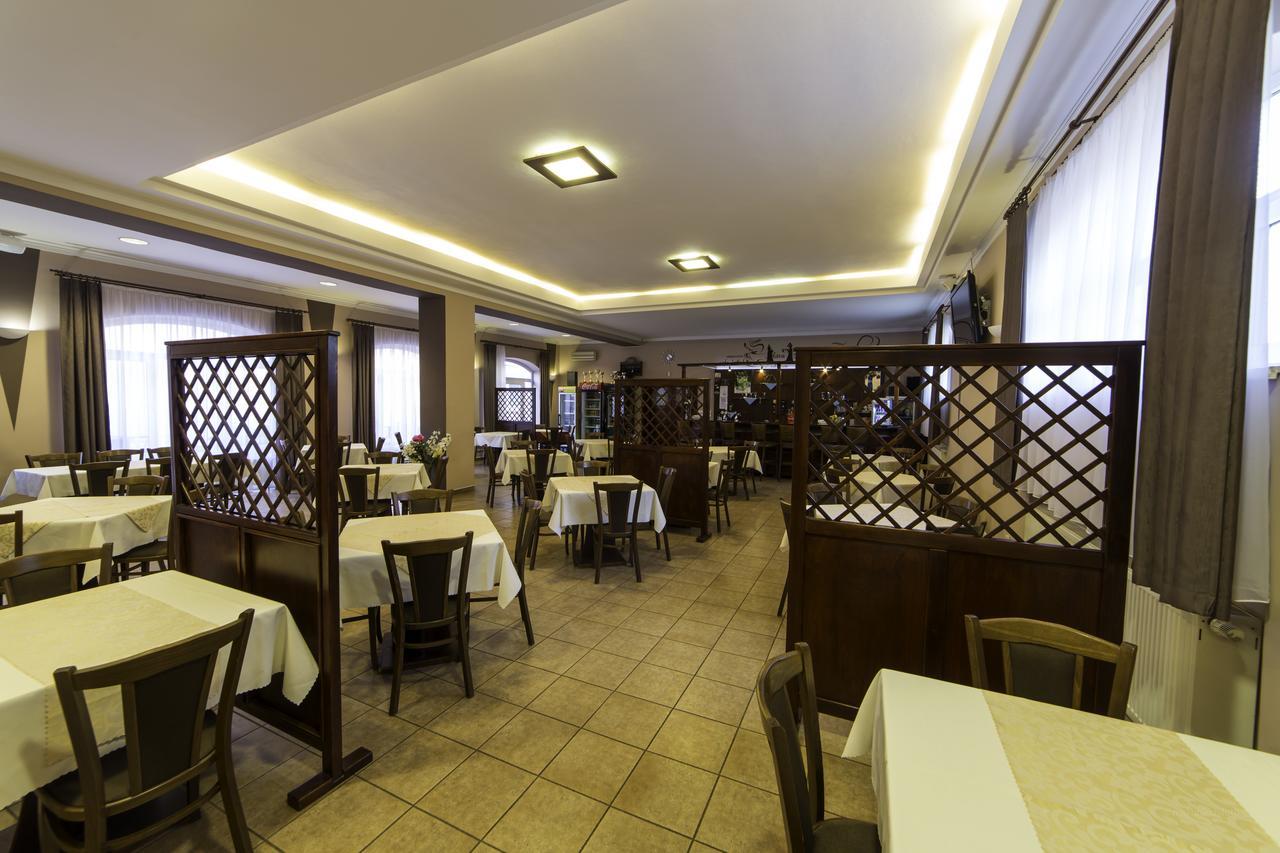 Hotel Villa Romaine Sahy Zewnętrze zdjęcie